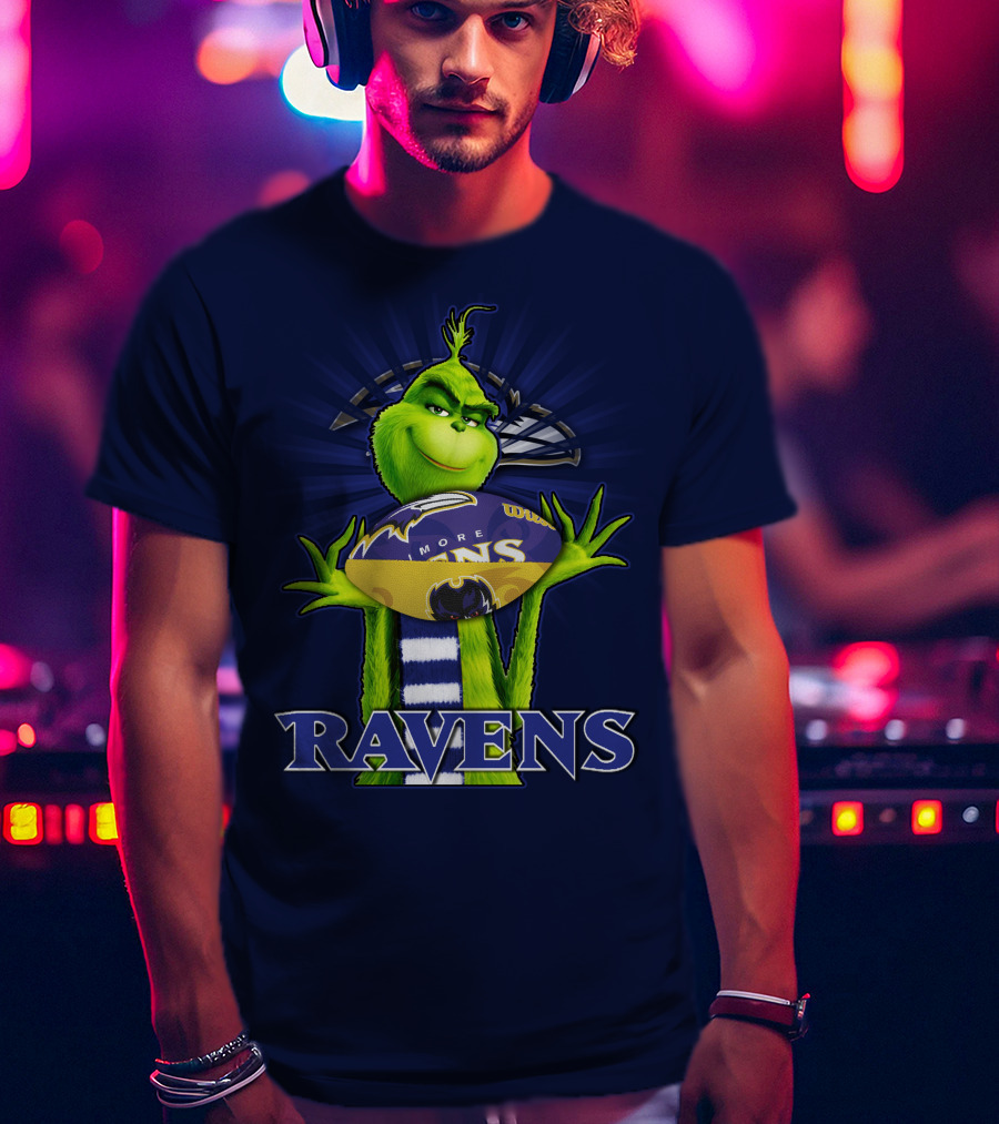 Grinch Holding Baltimore Ravens Football T-Shirt
