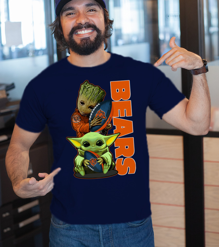 Grzd CHICAGO BEARS Baby Groot And Baby Yoda Football T-Shirt