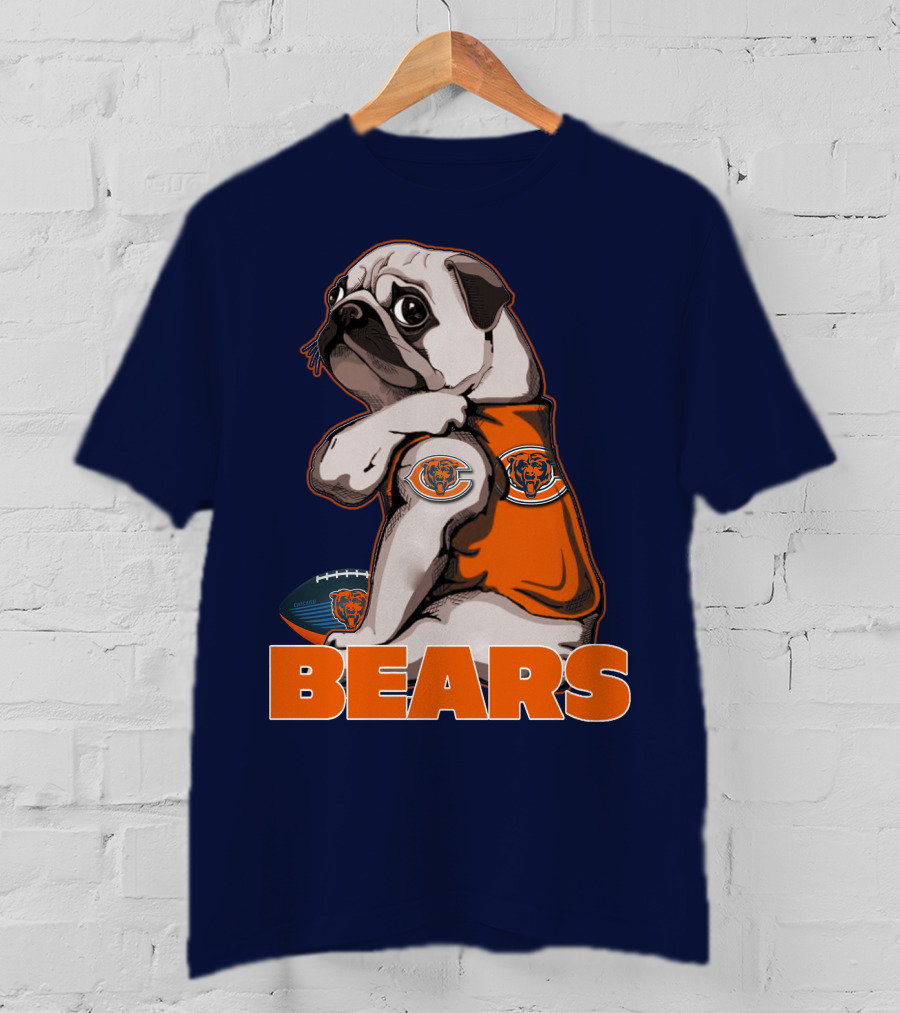 Pug Chicago Bears Football Fan With Team T-Shirt