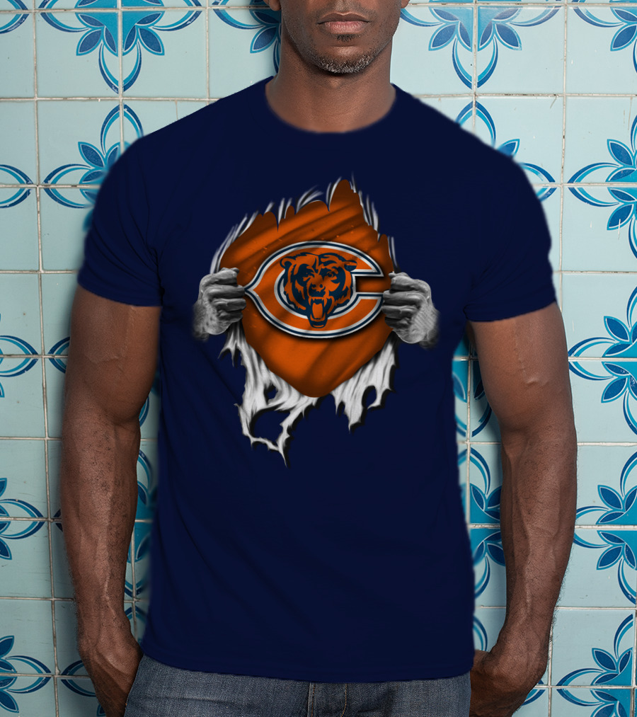 Torn CHICAGO BEARS Logo With Rip Effect Hands T-Shirt