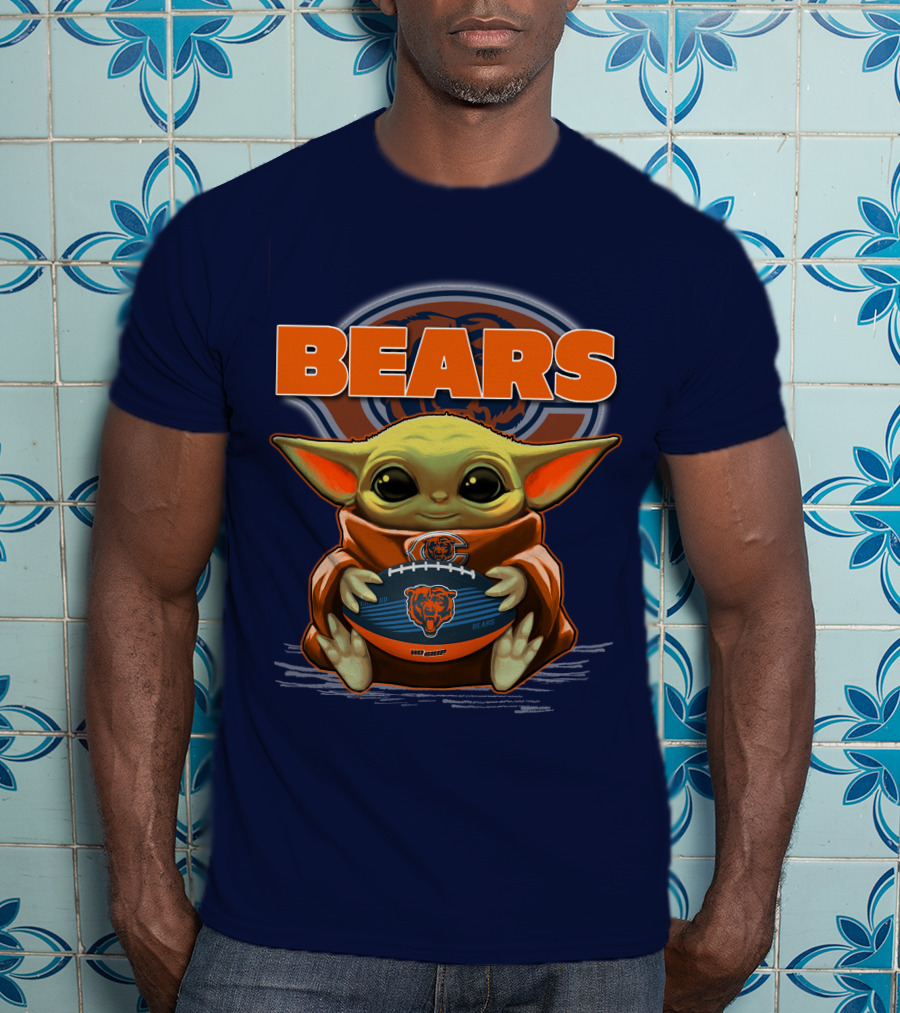 Yoda BEARS Baby Holding Chicago Football T-Shirt