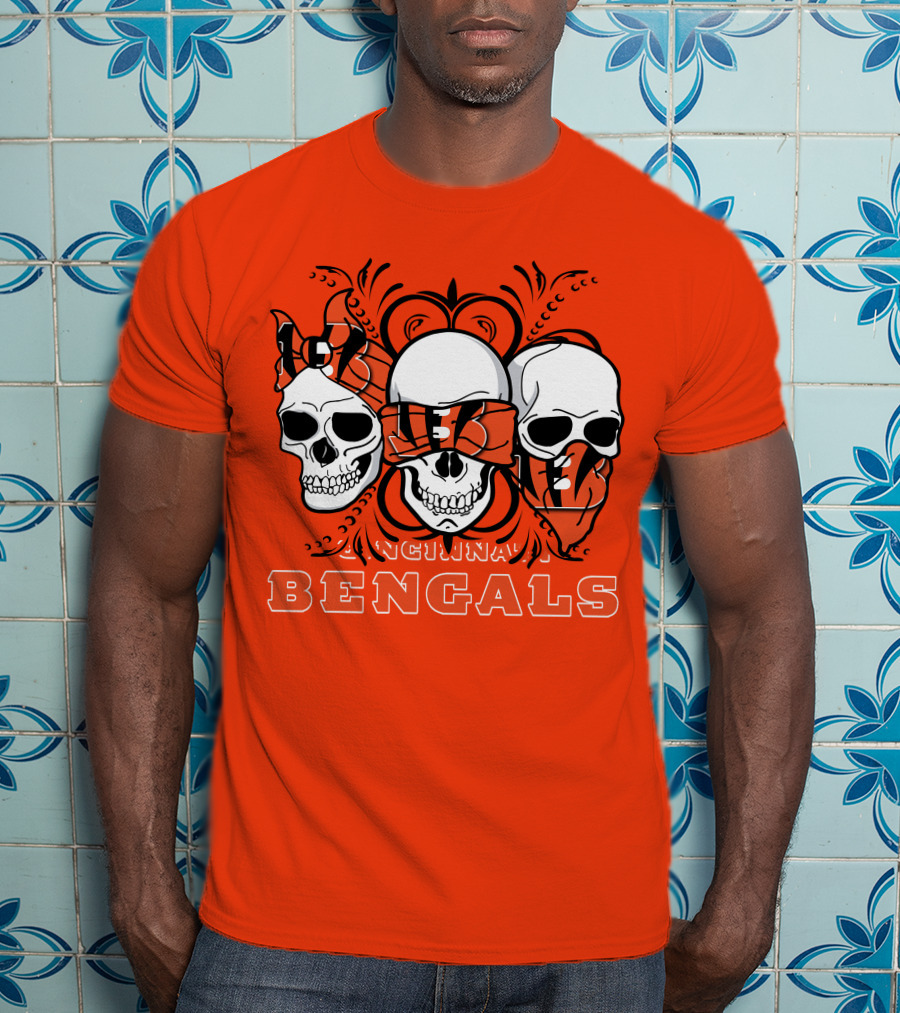 Cincinnati Bengals 3 Skull Motif T-Shirt