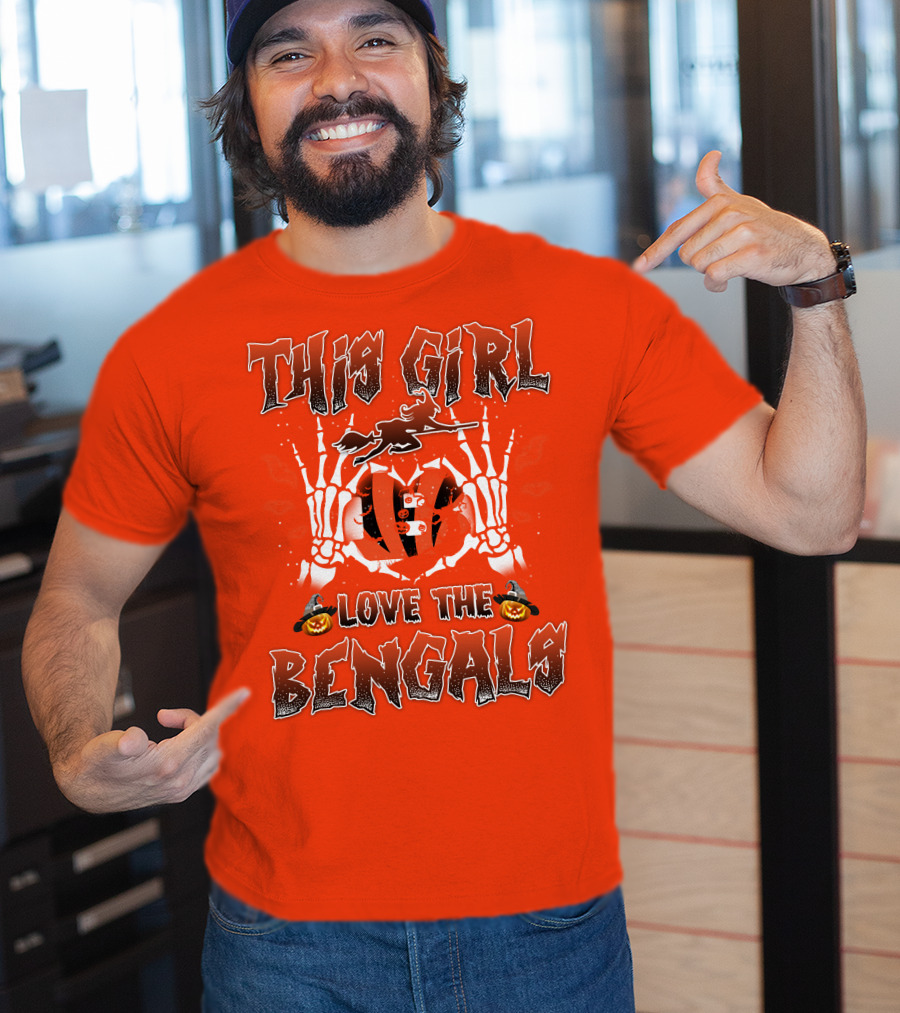 This Girl Love The Bengals Halloween Skeleton Hands And Pumpkins T-Shirt
