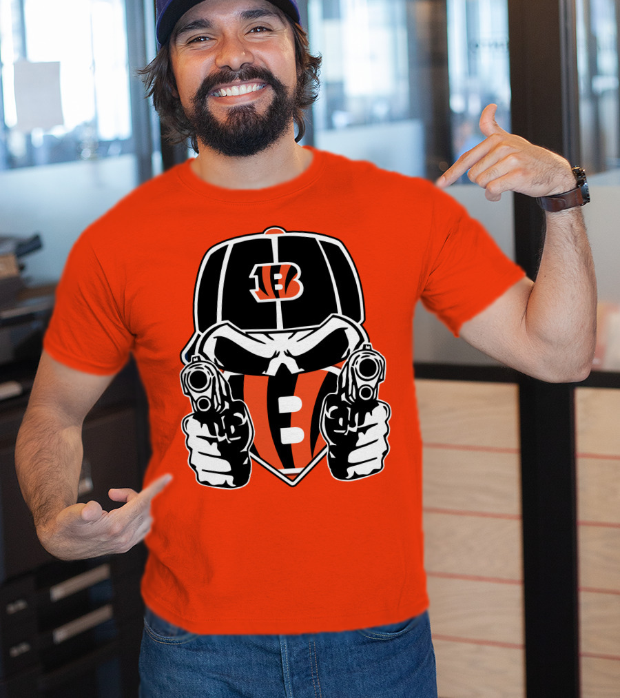 Cincinnati Bengals Armed Skeleton Illustration With Team Helmet T-Shirt