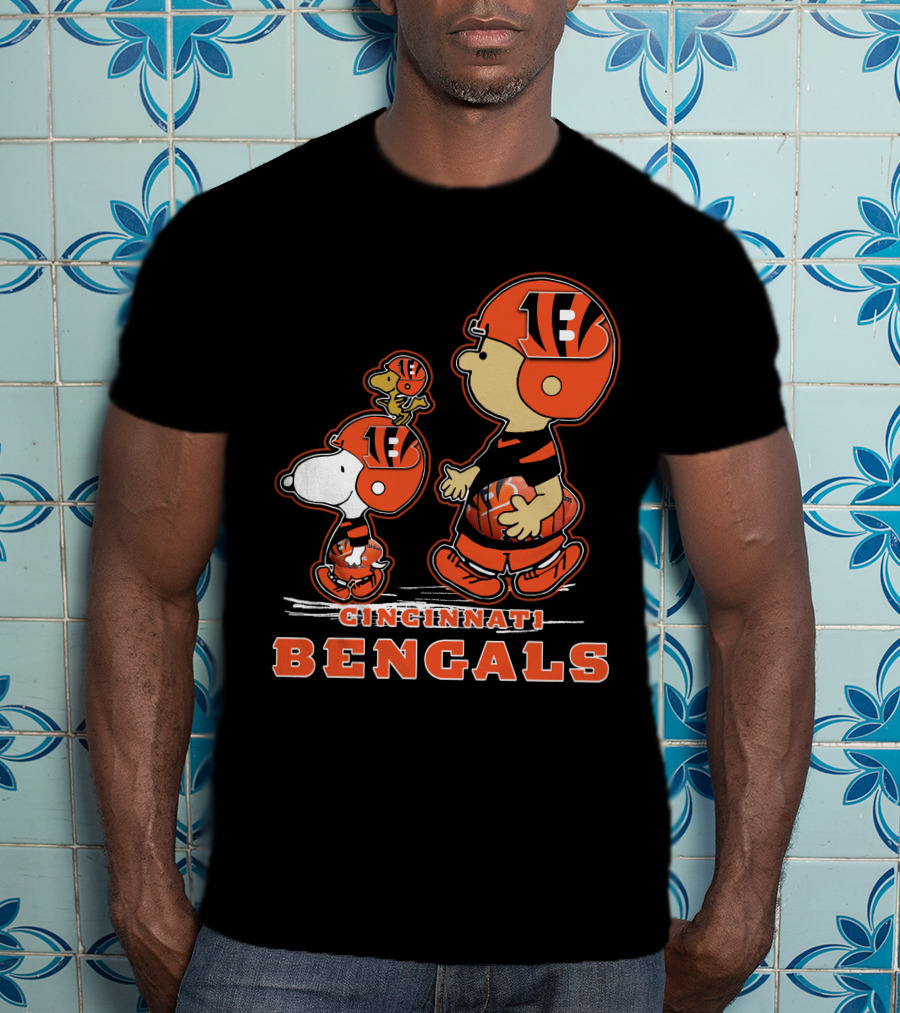 Cincinnati Bengals Peanuts Football Characters T-Shirt