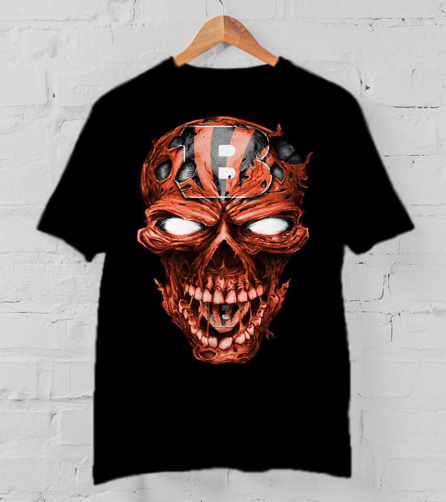 Cincinnati Bengals Skull Emblem With Team Helmet T-Shirt