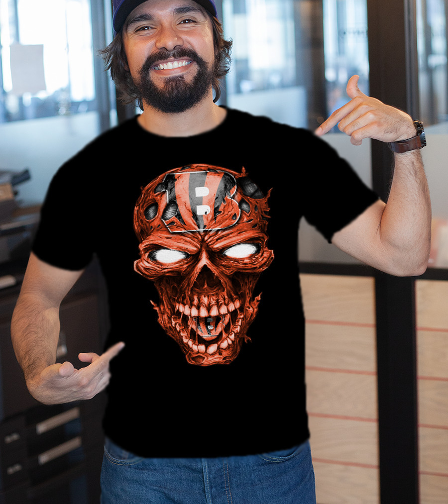 Cincinnati Bengals Skull Emblem With Team Helmet T-Shirt