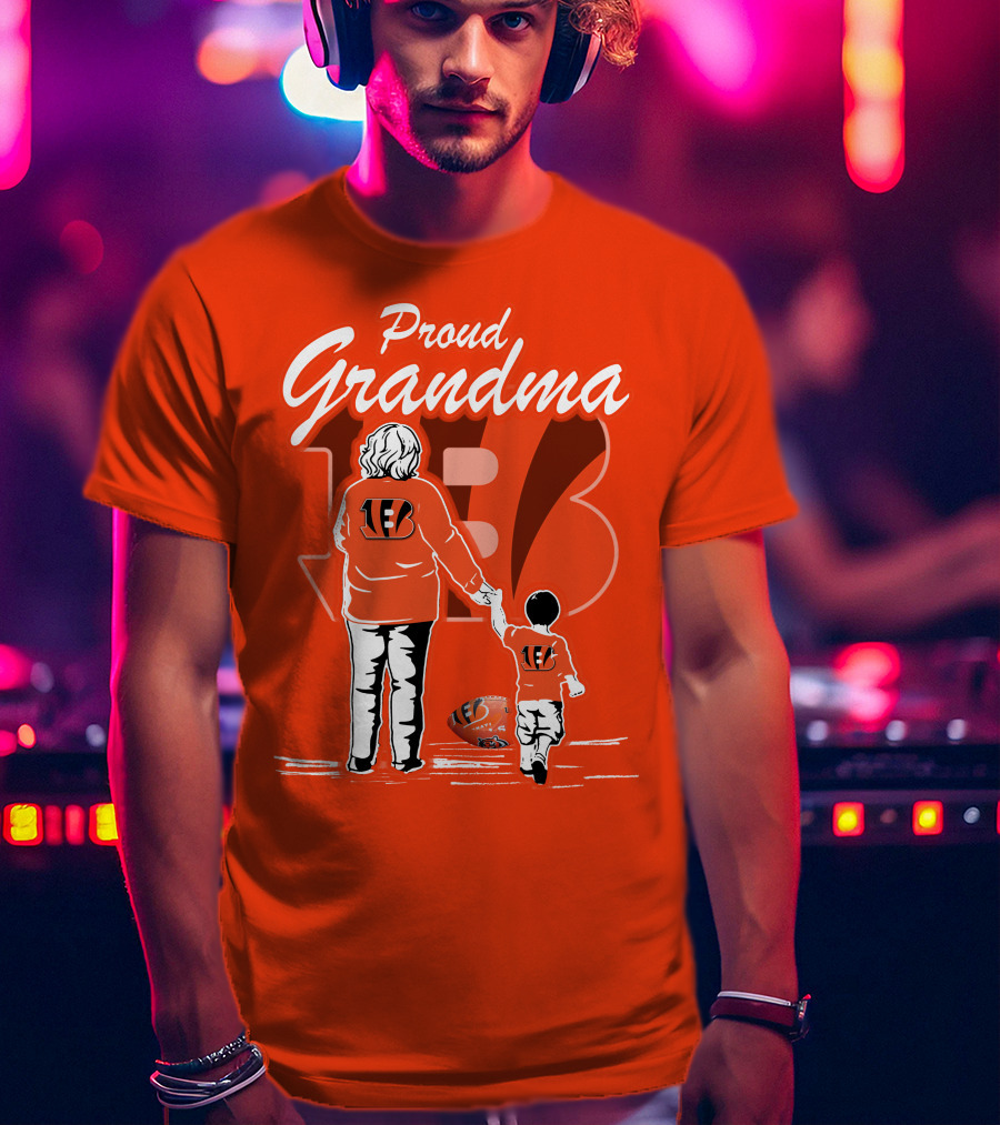 Proud Grandma Cincinnati Bengals Family Spirit Football Fan T-Shirt