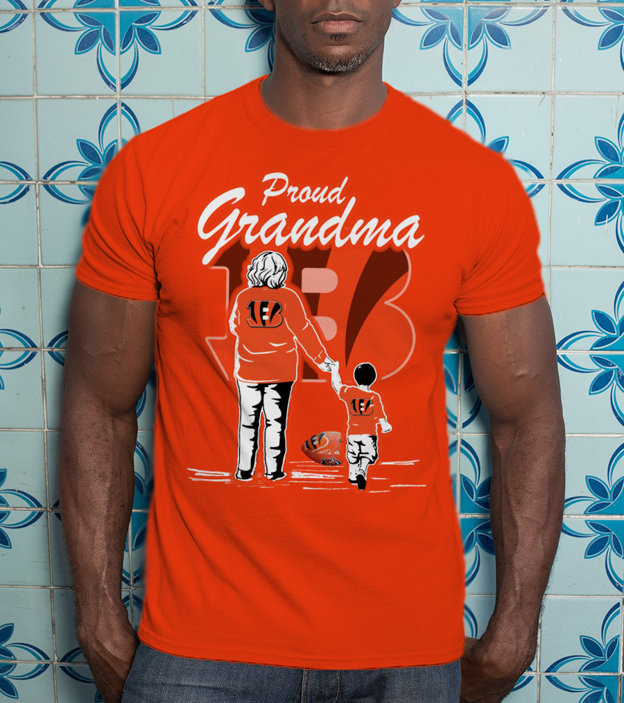 Proud Grandma Cincinnati Bengals Family Spirit Football Fan T-Shirt