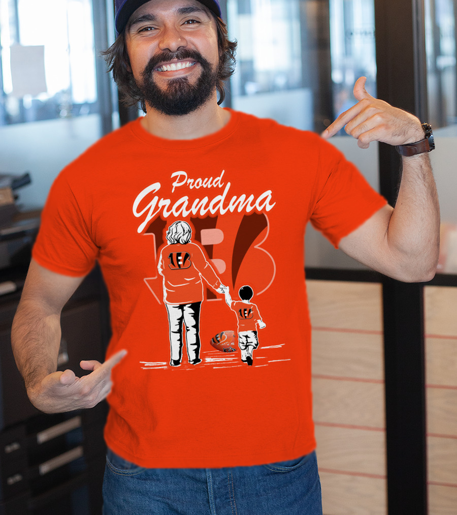 Proud Grandma Cincinnati Bengals Family Spirit Football Fan T-Shirt