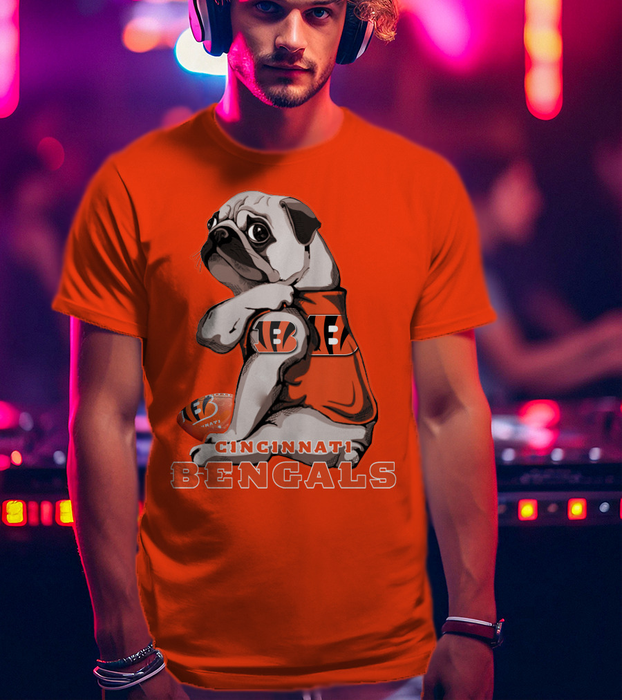 Cincinnati Bengals Pug Football Fan T-Shirt