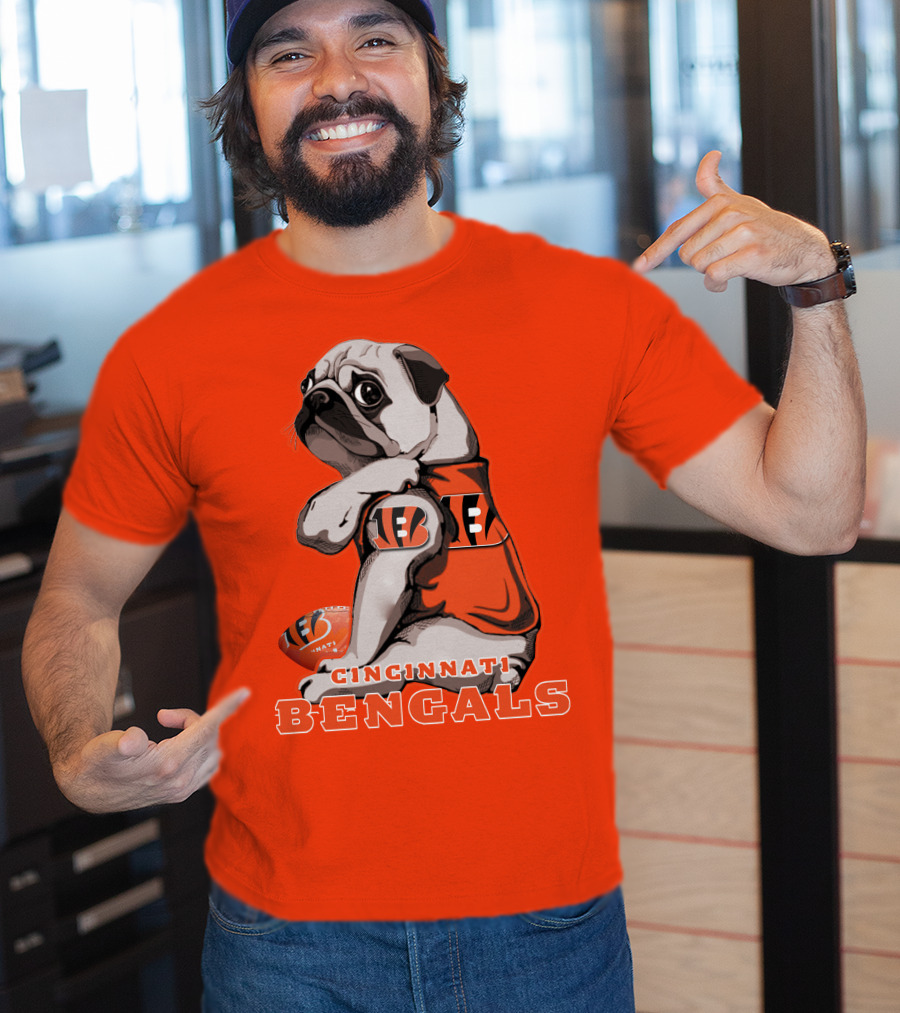 Cincinnati Bengals Pug Football Fan T-Shirt