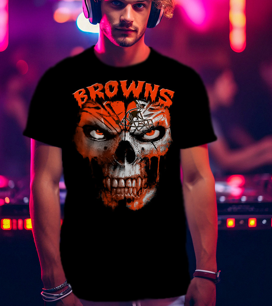 Browns Skull Design With Helmet T-Shirt