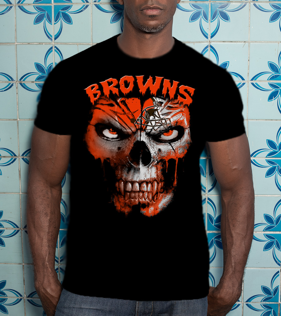 Browns Skull Design With Helmet T-Shirt
