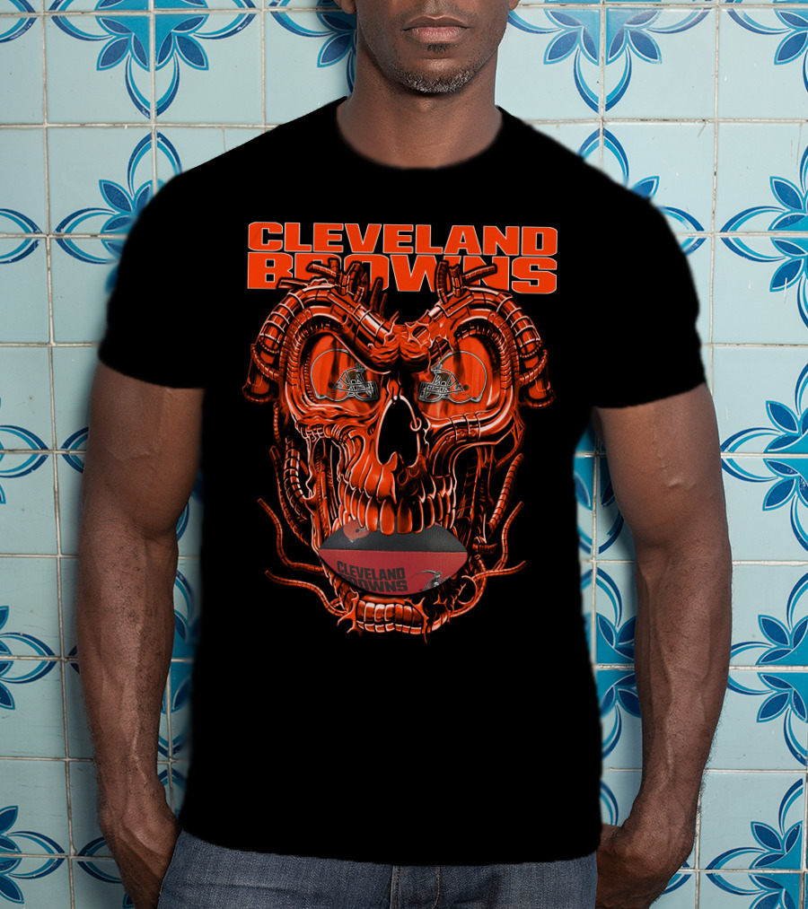 Dragonskull CLEVELAND BROWNS Helmet Skull Football T-Shirt