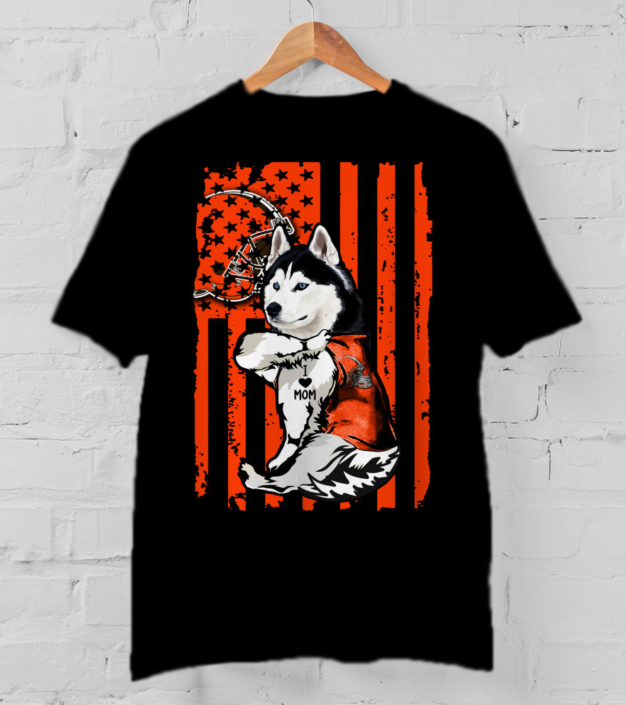 Siberian Husky CLEVELAND BROWNS Football Fan Love Mom T-Shirt