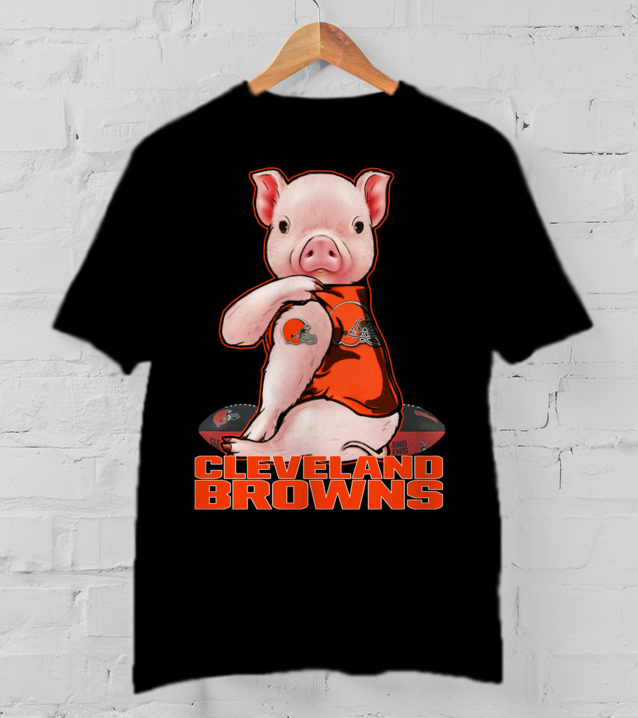 Cleveland Browns Pig With Team Logo Jersey And Football T-Shirt