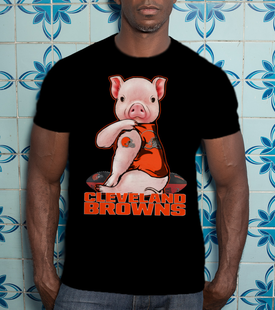 Cleveland Browns Pig With Team Logo Jersey And Football T-Shirt