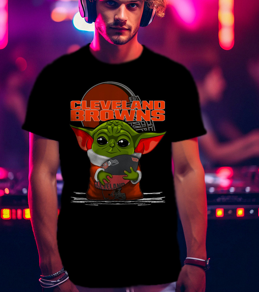 Cleveland Browns Yoda Holding Football T-Shirt