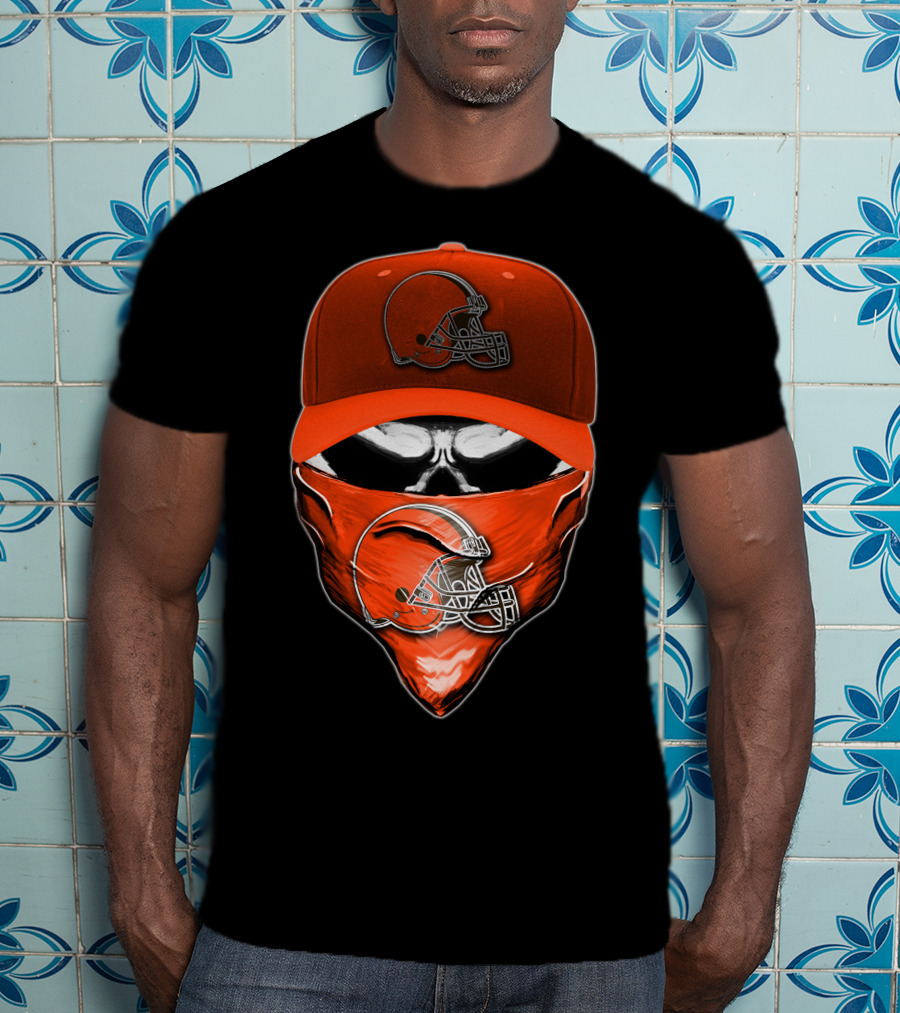 Skull Cleveland Browns Helmet Bandana Cap T-Shirt