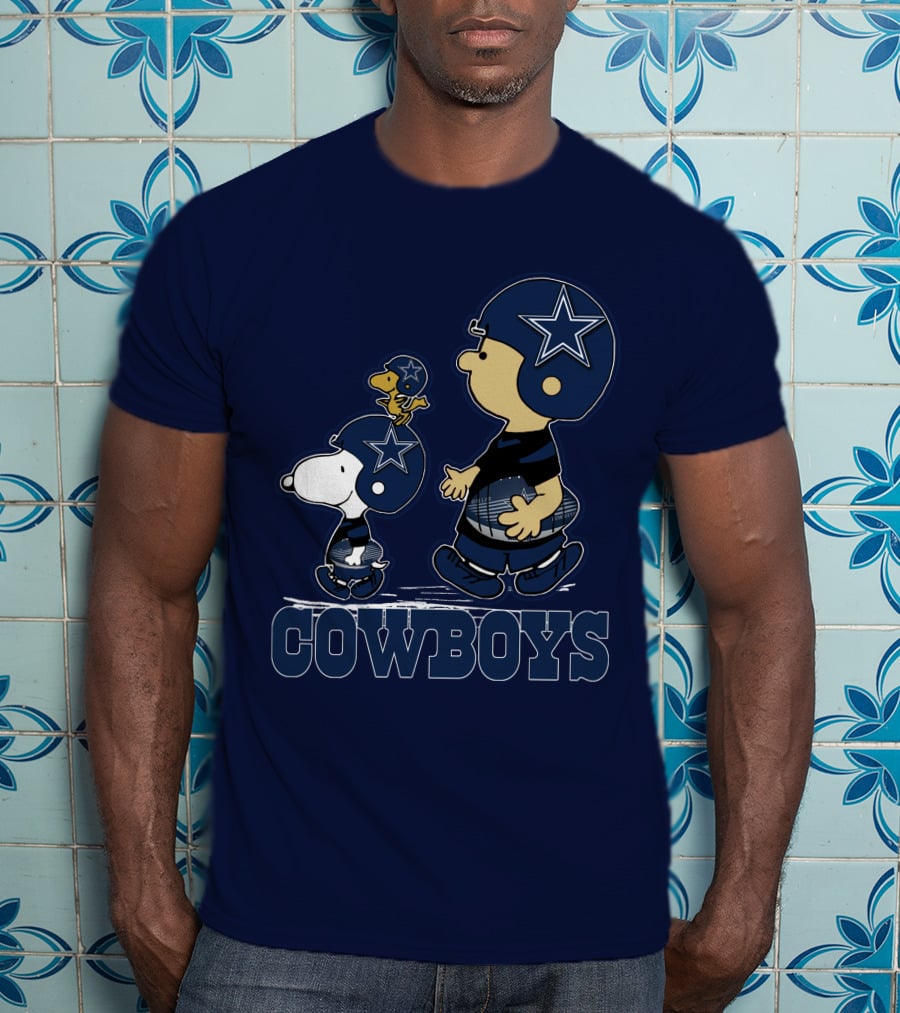 Snoopy Charlie Brown Dallas Cowboys Football Stars T-Shirt