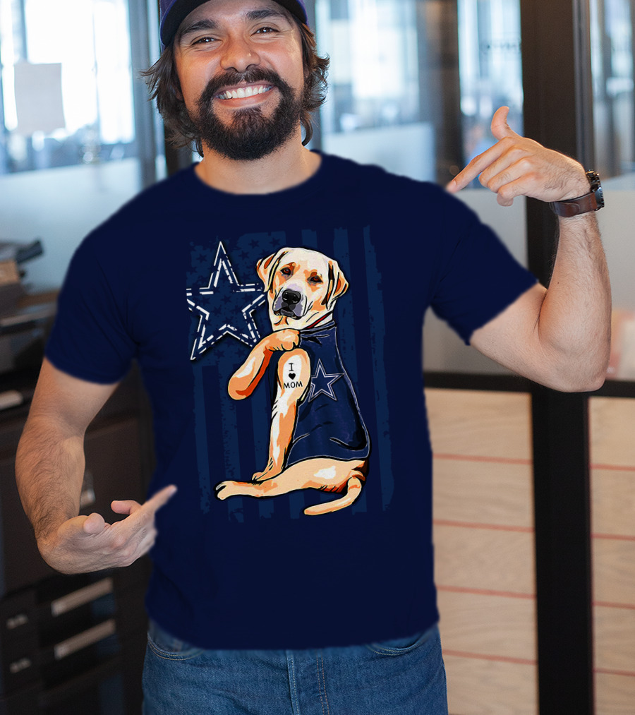 Labrador Retriever Loves Mom Dallas Cowboys Fan T-Shirt