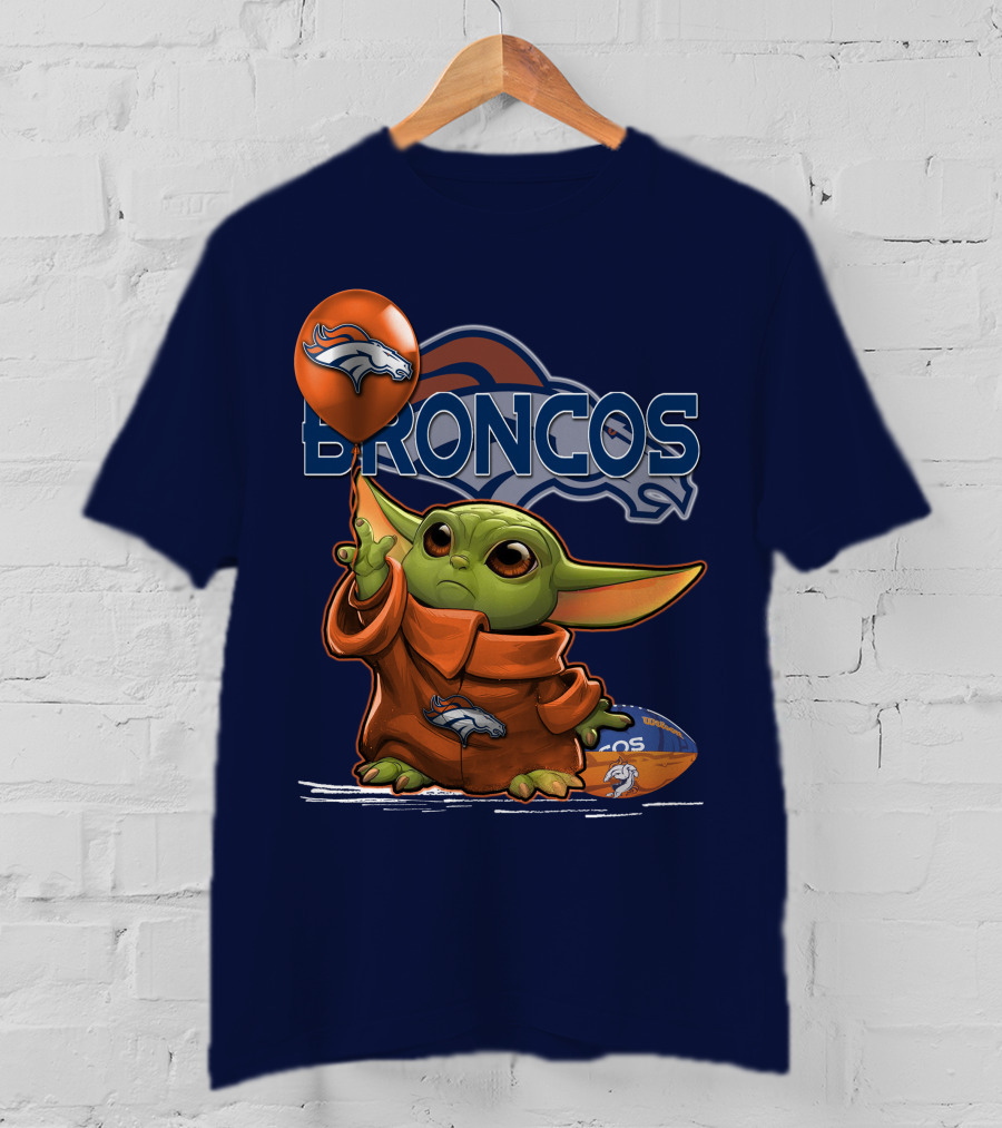 Yoda V1 Denver Broncos Alien Holding Balloon And Football T-Shirt