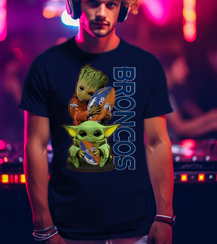 Grzd Denver Broncos Groot And Baby Yoda Holding Broncos Football T-Shirt