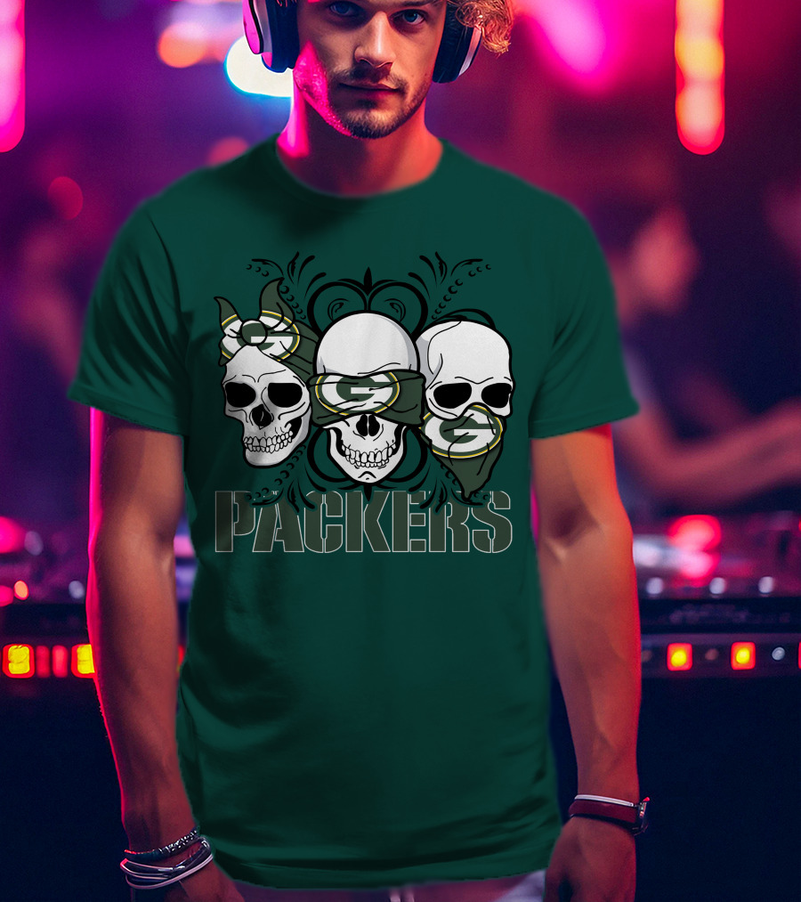 Packers Three Skulls With Green Bay Bandanas T-Shirt