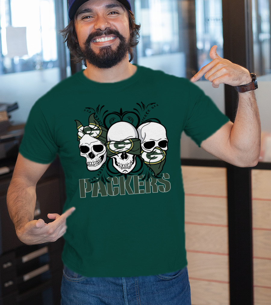 Packers Three Skulls With Green Bay Bandanas T-Shirt