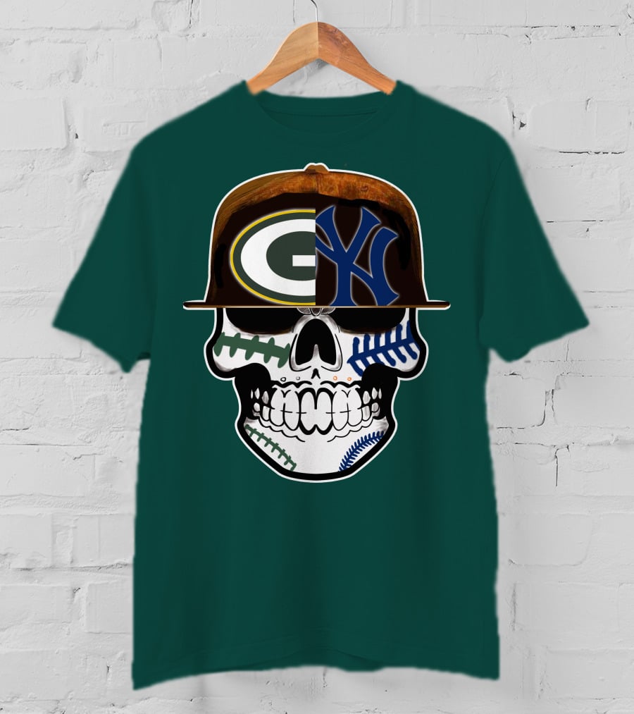 Green Bay Packers New York Yankees Split Skull Cap T-Shirt
