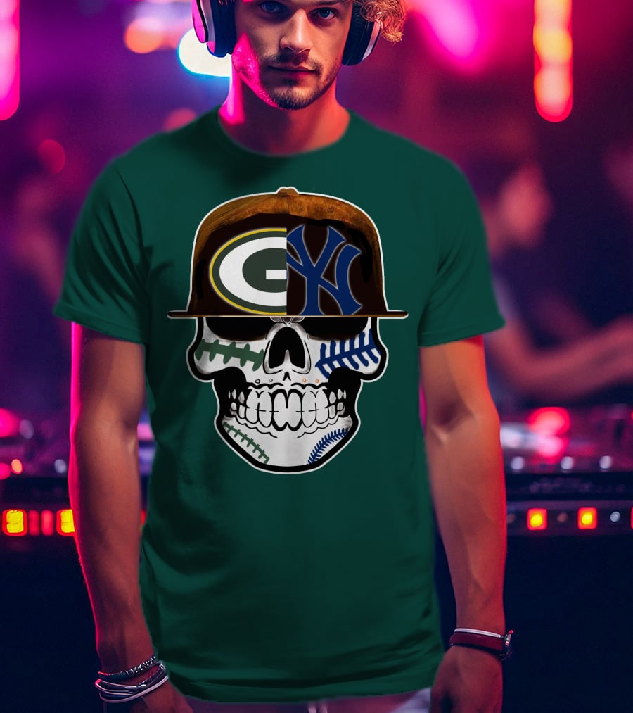 Green Bay Packers New York Yankees Split Skull Cap T-Shirt