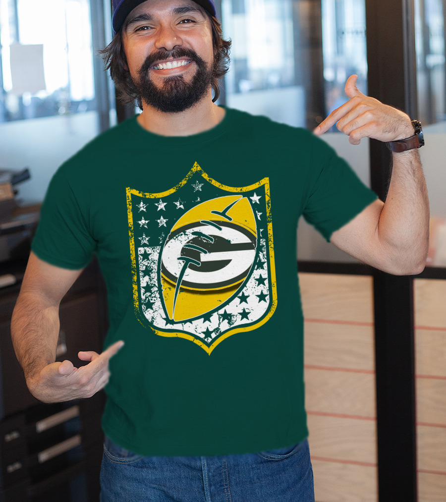 Green Bay Packers 33 Vintage Shield Football T-Shirt