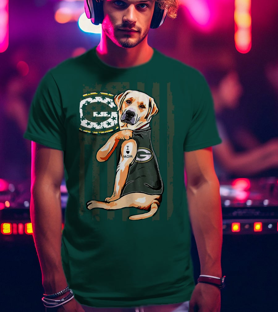 Labrador Retriever I Love Mom Green Bay Packers Fan Stars T-Shirt
