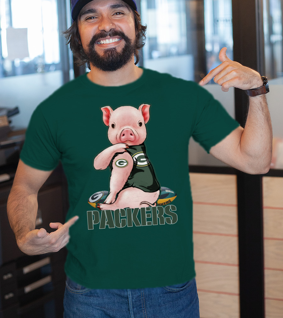 Green Bay Packers Pig Holding Football T-Shirt