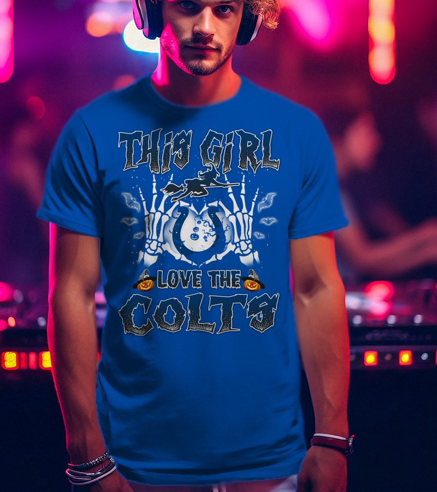This Girl Love The Colts Halloween Skeleton Hands Pumpkin T-Shirt
