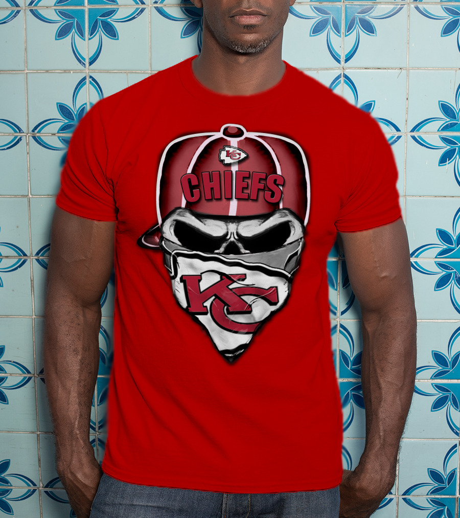 Kansas City Chiefs Skull Bandana Logo Cap T-Shirt