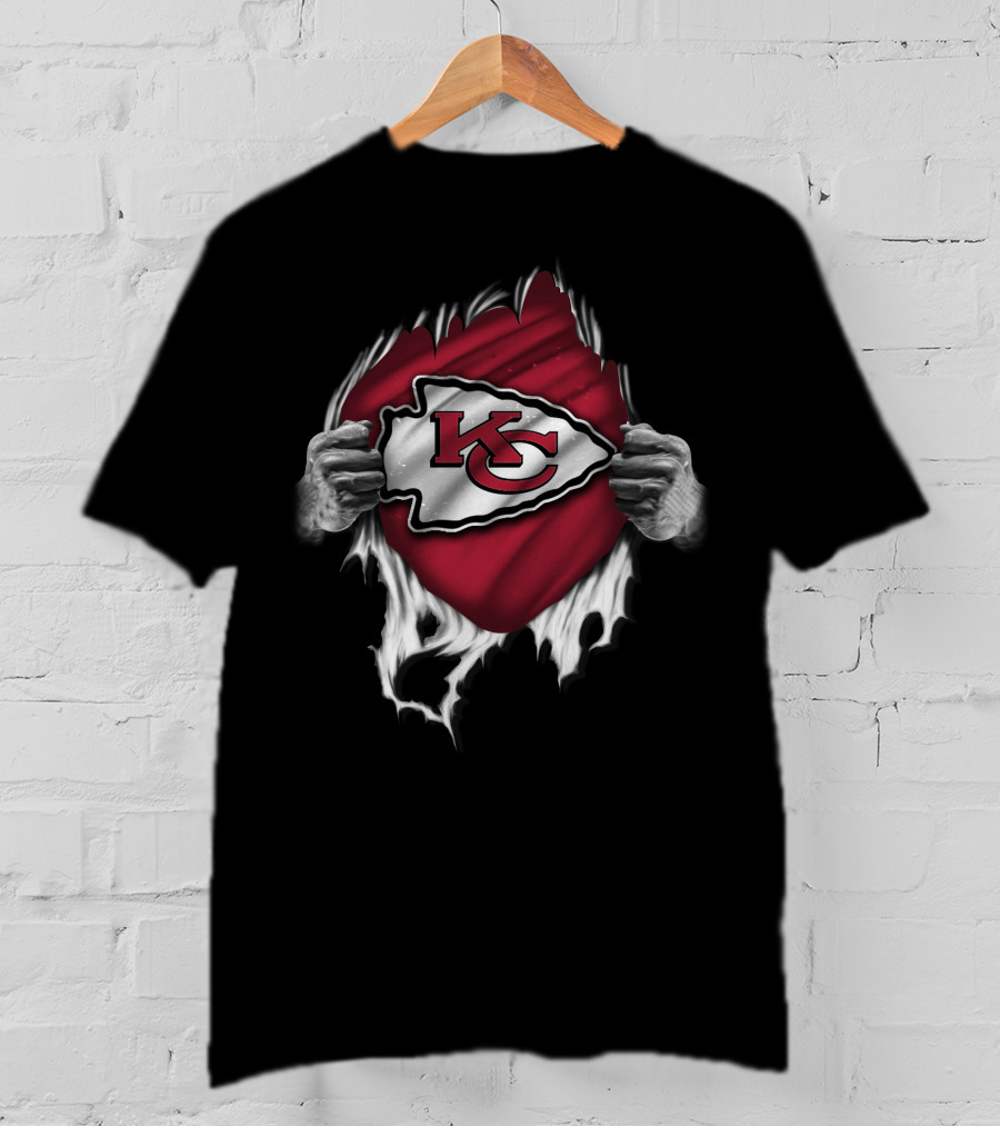 Kansas City Chiefs Logo Torn Open T-Shirt