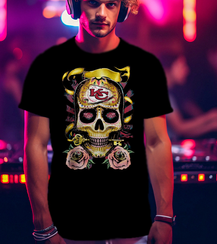 Kansas City Chiefs 79 Skull Key Roses T-Shirt