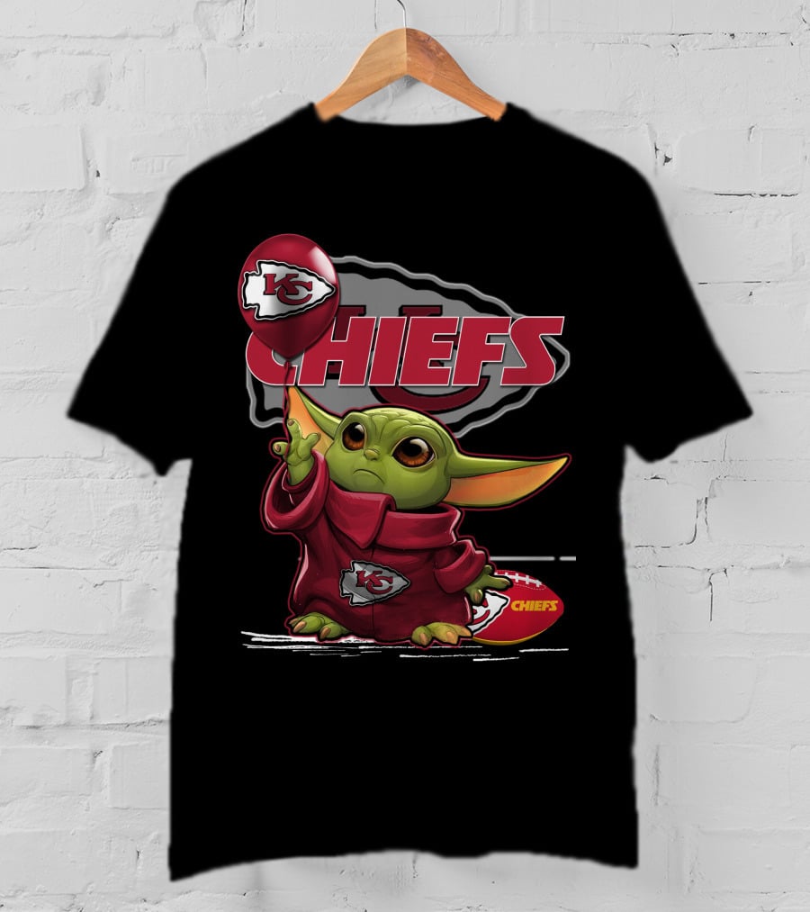 Yoda Chiefs Kansas City Football Fan Alien Jedi Force T-Shirt