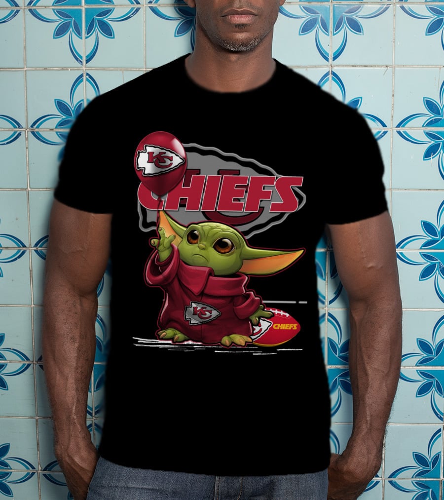 Yoda Chiefs Kansas City Football Fan Alien Jedi Force T-Shirt