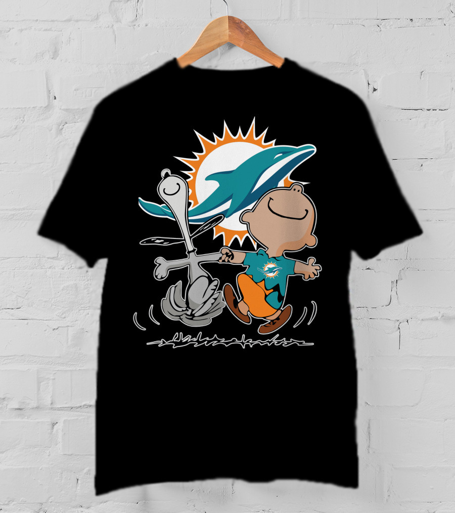 Miami Dolphins 44 Peanuts Characters Dancing T-Shirt