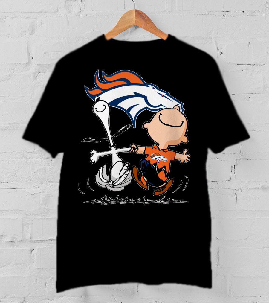 Snoopy Charlie Brown Dancing With Denver Broncos T-Shirt