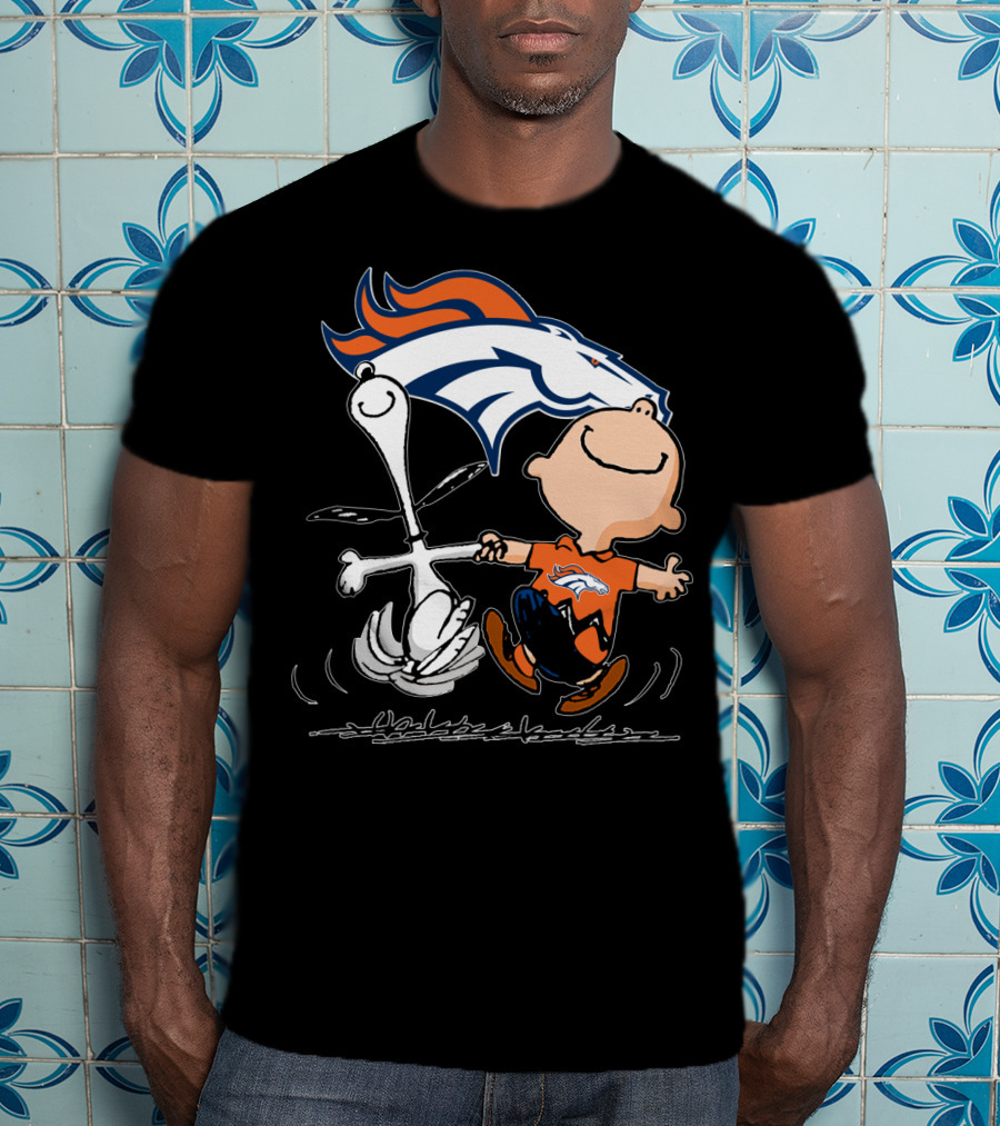 Snoopy Charlie Brown Dancing With Denver Broncos T-Shirt
