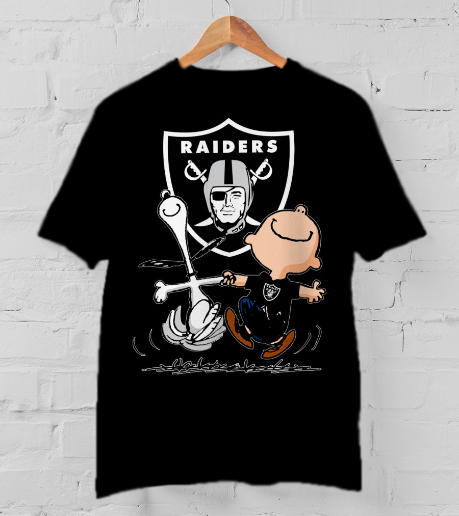 Snoopy And Charlie Brown Dancing In Front Of Oakland Raiders T-Shirt
