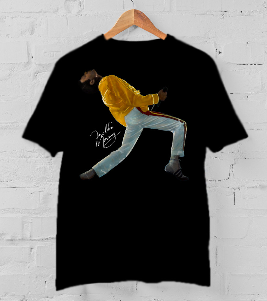 Freddie Mercury Wembley Yellow Jacket Live Pose T-Shirt