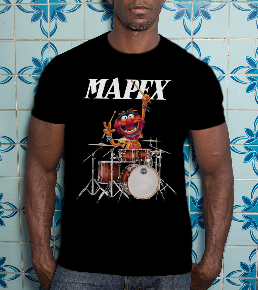 Mapex Animal From The Muppets Playing Drums Enthusiastically T-Shirt