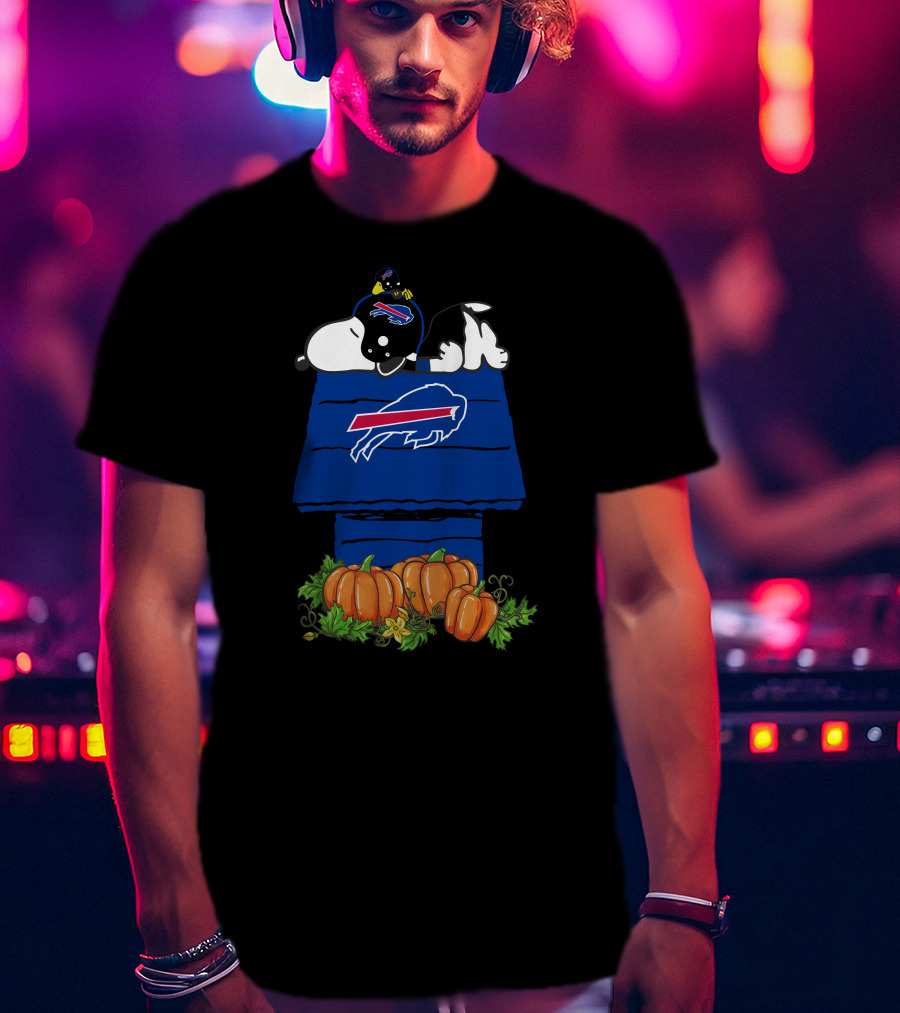 Buffalo Bills Snoopy Doghouse Pumpkins T-Shirt