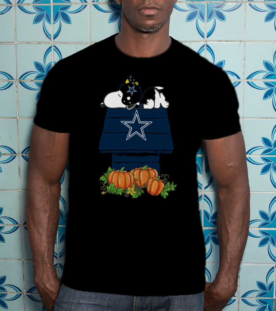 Dallas Cowboys Snoopy Pumpkin Fall Peanuts Football Halloween T-Shirt