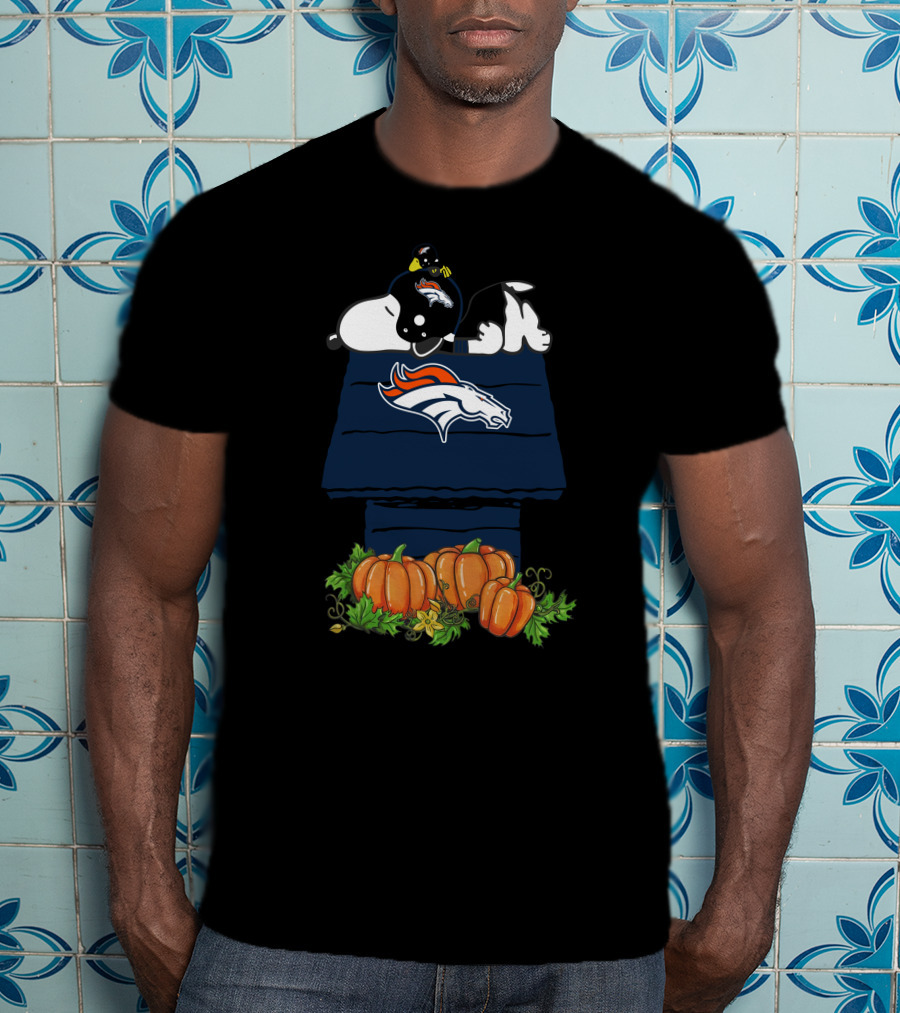 Denver Broncos Snoopy Halloween Pumpkin House T-Shirt